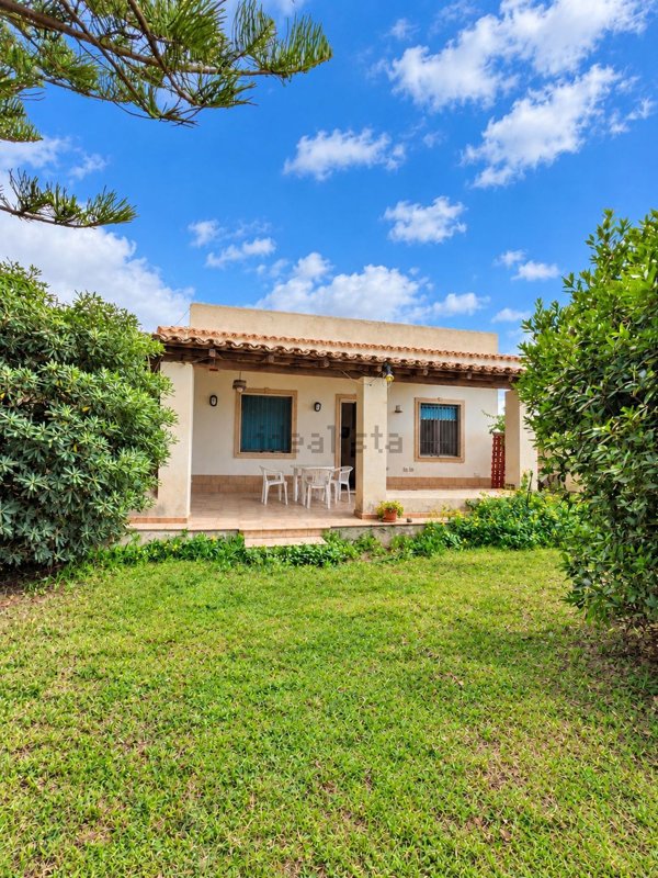 casa indipendente in vendita a Campobello di Mazara in zona Tre Fontane