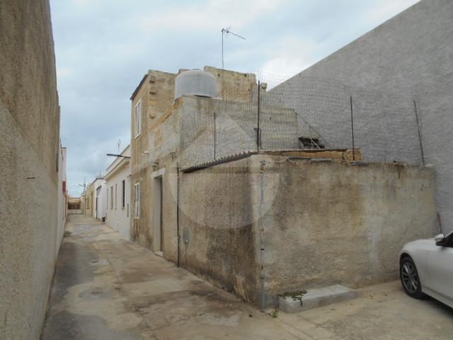 casa indipendente in vendita a Campobello di Mazara