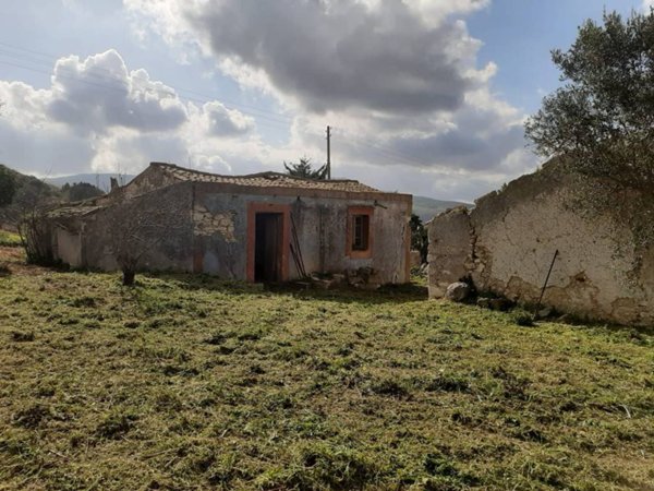 casa indipendente in vendita a Castellammare del Golfo in zona Scopello