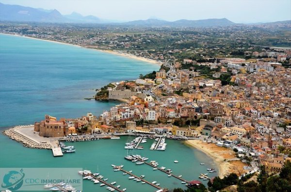 appartamento in vendita a Castellammare del Golfo