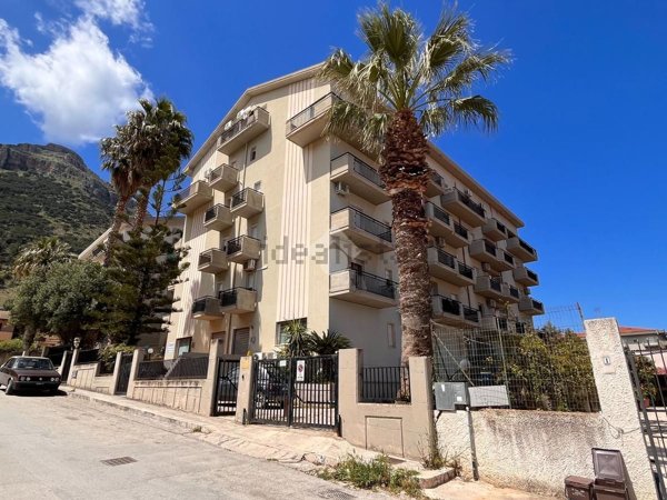 appartamento in vendita a Castellammare del Golfo