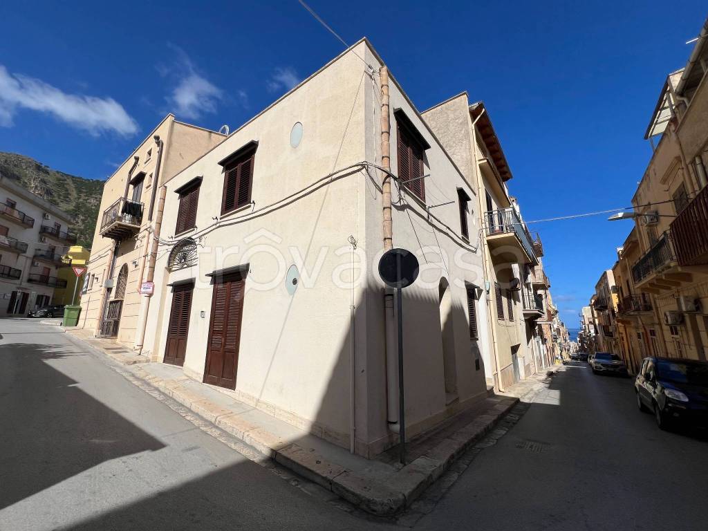 casa indipendente in vendita a Castellammare del Golfo