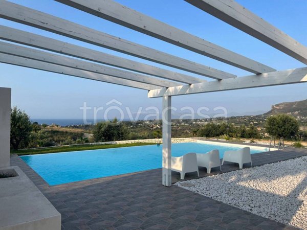 casa indipendente in vendita a Castellammare del Golfo in zona Scopello