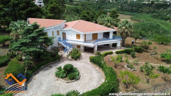 casa indipendente in vendita a Castellammare del Golfo in zona Scopello