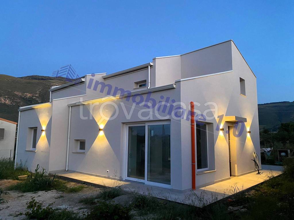 casa indipendente in vendita a Castellammare del Golfo
