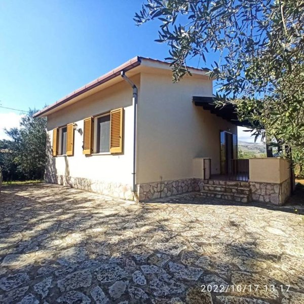 casa indipendente in vendita a Castellammare del Golfo