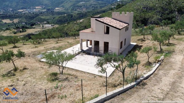 casa indipendente in vendita a Castellammare del Golfo