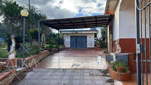 casa indipendente in vendita a Castellammare del Golfo in zona Scopello