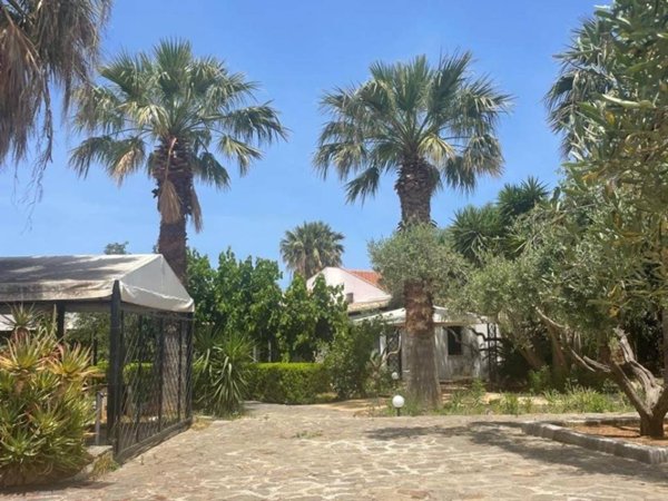 casa indipendente in vendita a Castellammare del Golfo