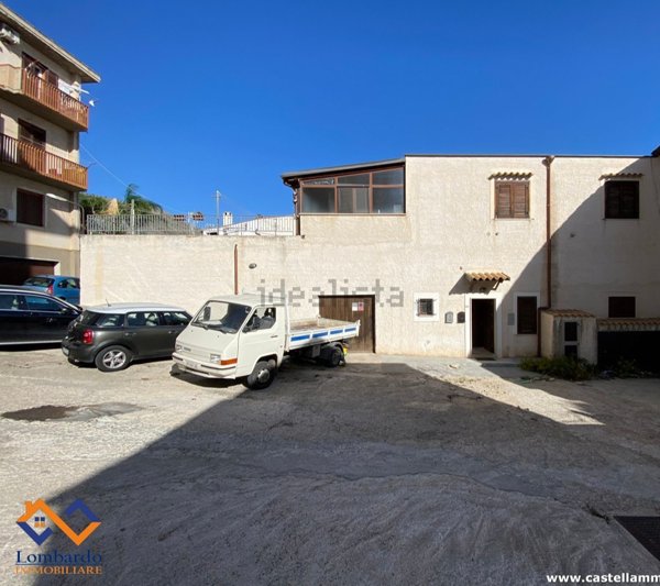 appartamento in vendita a Castellammare del Golfo