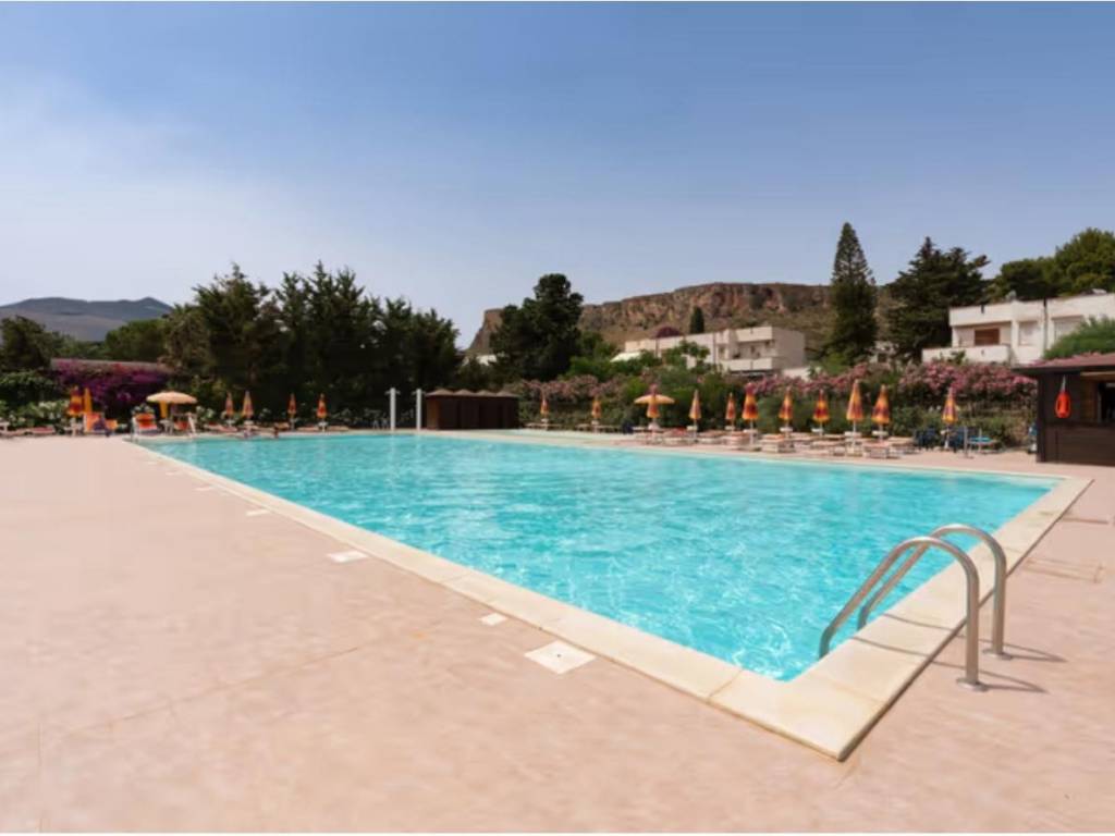 casa indipendente in vendita a Castellammare del Golfo in zona Scopello