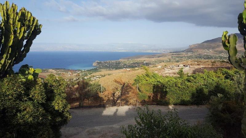 casa indipendente in vendita a Castellammare del Golfo in zona Scopello