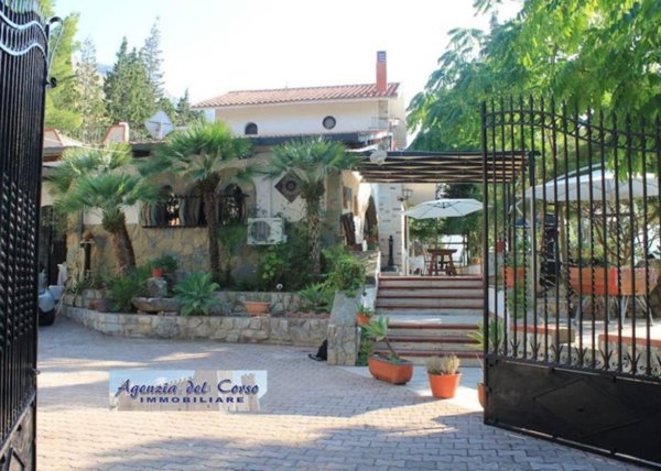 casa indipendente in vendita a Castellammare del Golfo in zona Scopello