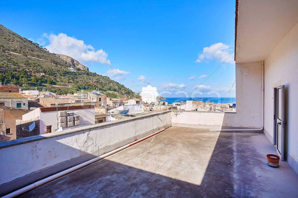 appartamento in vendita a Castellammare del Golfo