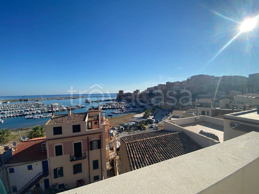 casa indipendente in vendita a Castellammare del Golfo