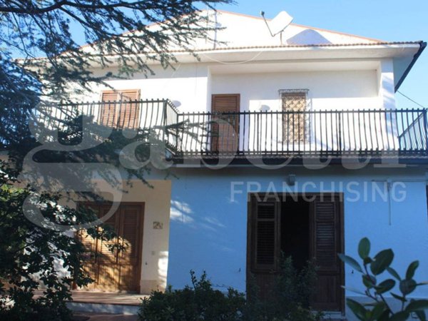 casa indipendente in vendita a Castellammare del Golfo