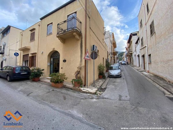 casa indipendente in vendita a Castellammare del Golfo