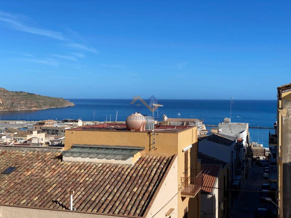 casa indipendente in vendita a Castellammare del Golfo