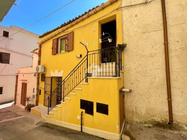 casa indipendente in vendita a Castellammare del Golfo
