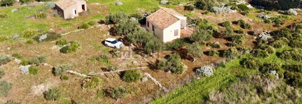 casa indipendente in vendita a Castellammare del Golfo