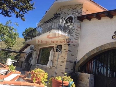 casa indipendente in vendita a Castellammare del Golfo in zona Scopello