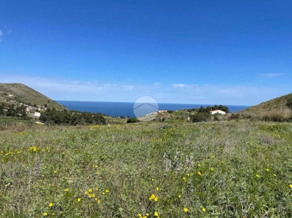 casa indipendente in vendita a Castellammare del Golfo in zona Scopello