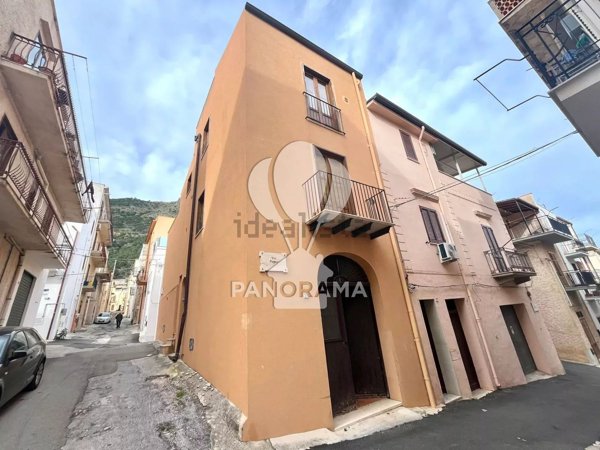 appartamento in vendita a Castellammare del Golfo