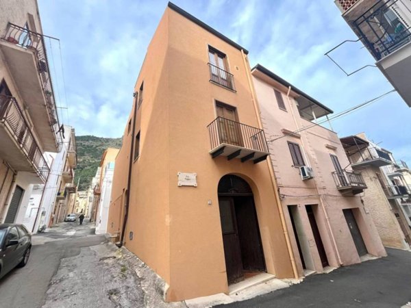 attico in vendita a Castellammare del Golfo