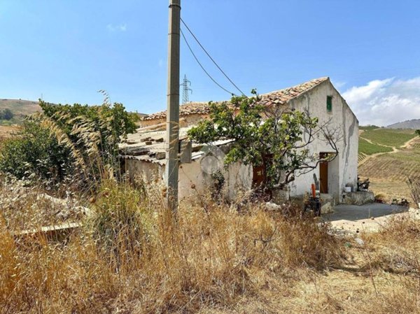 casa indipendente in vendita a Castellammare del Golfo