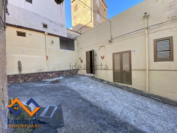 casa indipendente in vendita a Castellammare del Golfo