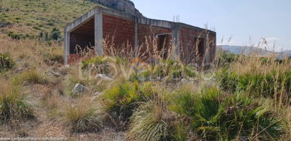 casa indipendente in vendita a Castellammare del Golfo