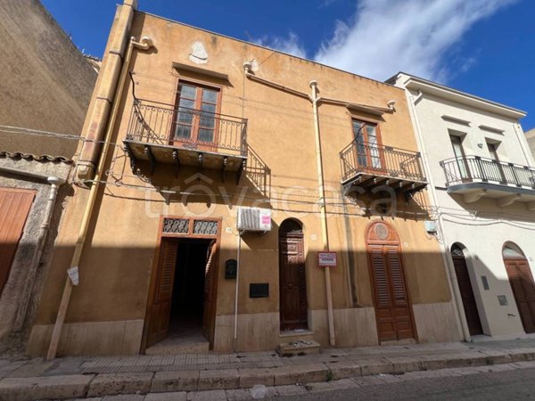 casa indipendente in vendita a Castellammare del Golfo