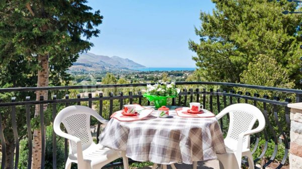 casa indipendente in vendita a Castellammare del Golfo in zona Scopello