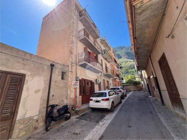 casa indipendente in vendita a Castellammare del Golfo