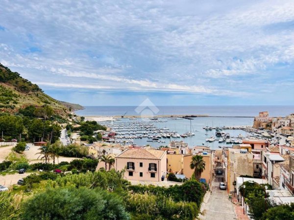 casa indipendente in vendita a Castellammare del Golfo