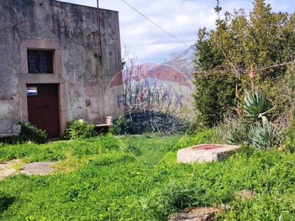 casa indipendente in vendita a Castellammare del Golfo in zona Scopello
