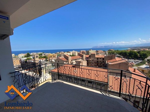 appartamento in vendita a Castellammare del Golfo
