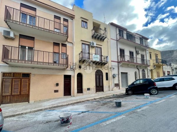 casa indipendente in vendita a Castellammare del Golfo