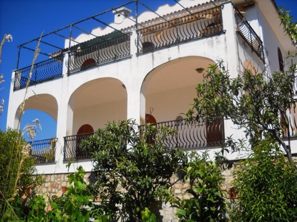 casa indipendente in vendita a Castellammare del Golfo in zona Scopello