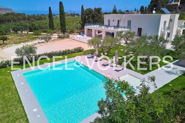 casa indipendente in vendita a Castellammare del Golfo in zona Scopello