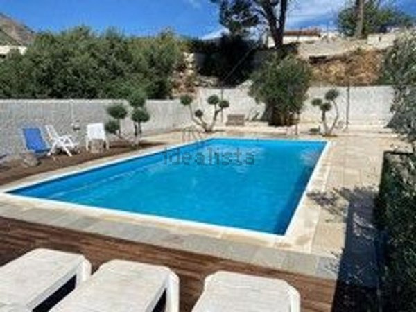 casa indipendente in vendita a Castellammare del Golfo