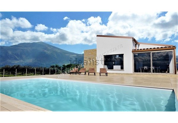 casa indipendente in vendita a Castellammare del Golfo in zona Scopello