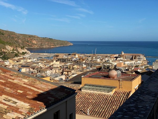 casa indipendente in vendita a Castellammare del Golfo