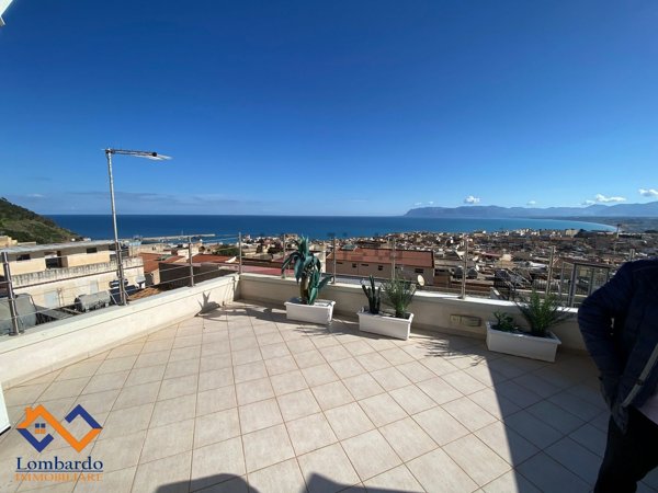 casa indipendente in vendita a Castellammare del Golfo
