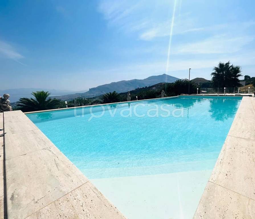 casa indipendente in vendita a Castellammare del Golfo in zona Scopello
