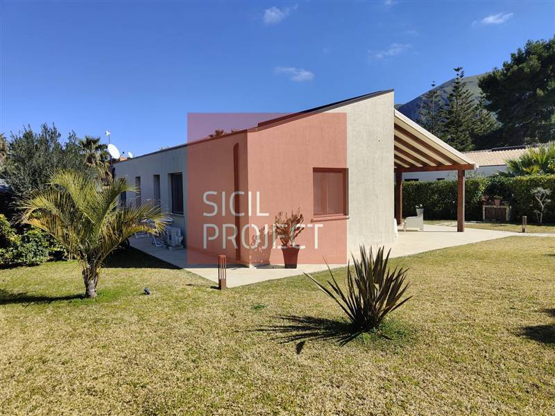 casa indipendente in vendita a Castellammare del Golfo