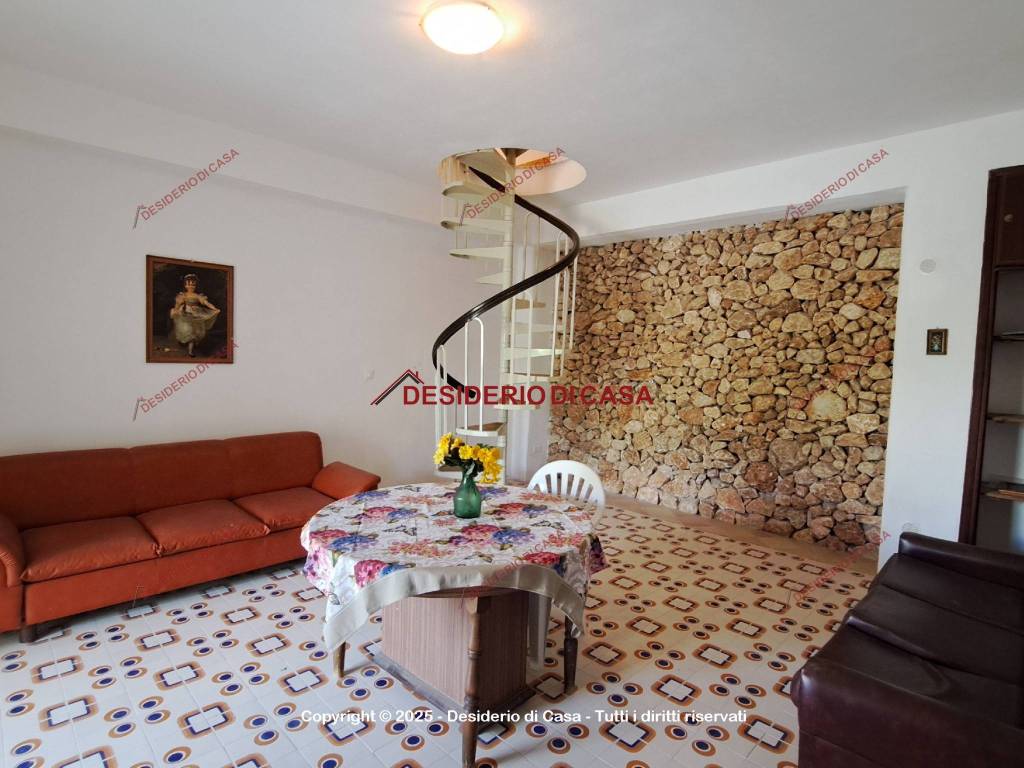 casa indipendente in vendita a Castellammare del Golfo