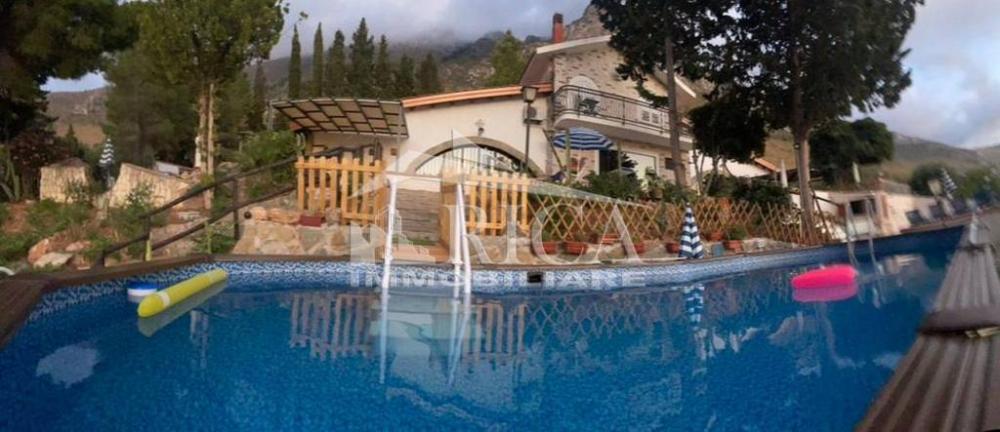 casa indipendente in vendita a Castellammare del Golfo