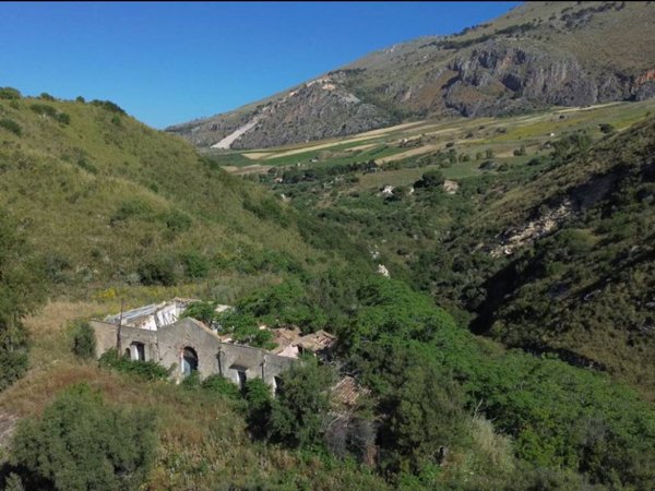 casa indipendente in vendita a Castellammare del Golfo in zona Balata di Baida