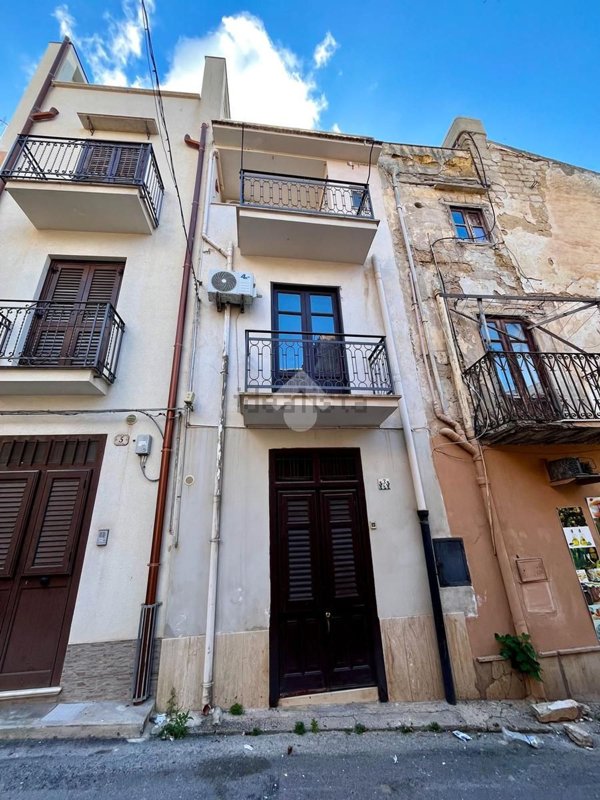 casa indipendente in vendita a Castellammare del Golfo